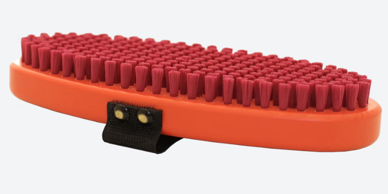 Swix T190O Brush oval, fine red nylon 2026